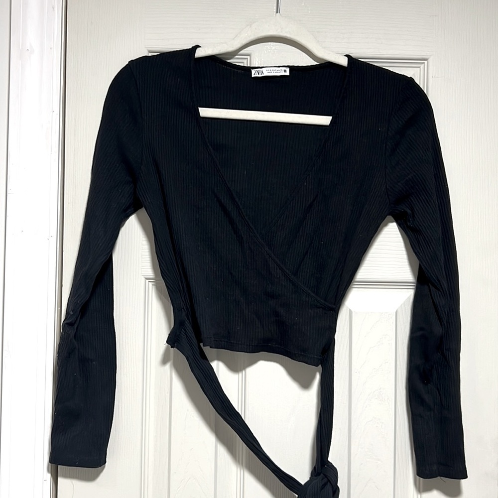 Zara- ribbed tie around top